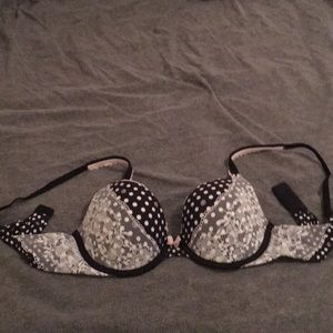 Victoria Secret Body Perfect Shape Bra 34C